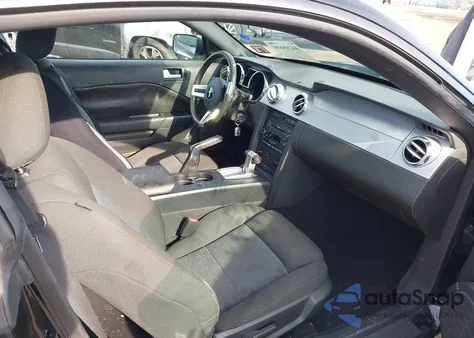 2009 Ford Mustang V6/V6 Premium from USA, damaged, VIN 1ZVHT80N995110465